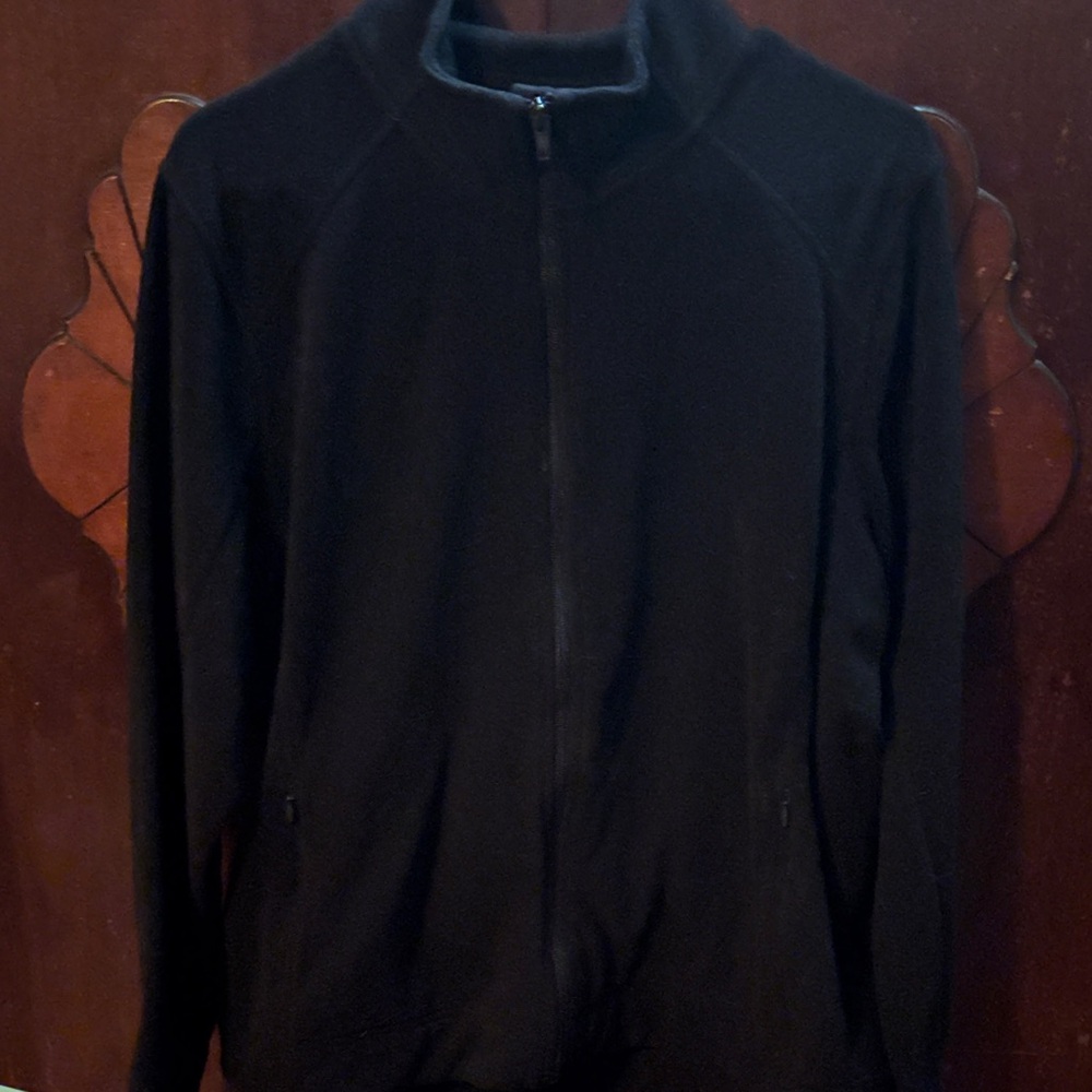 Duluth Trading Co Women's Black Zip-Up Sweater